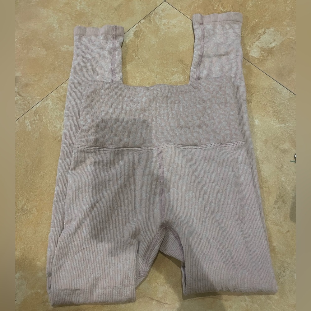 Pink chettah free peiple intimate leggings
